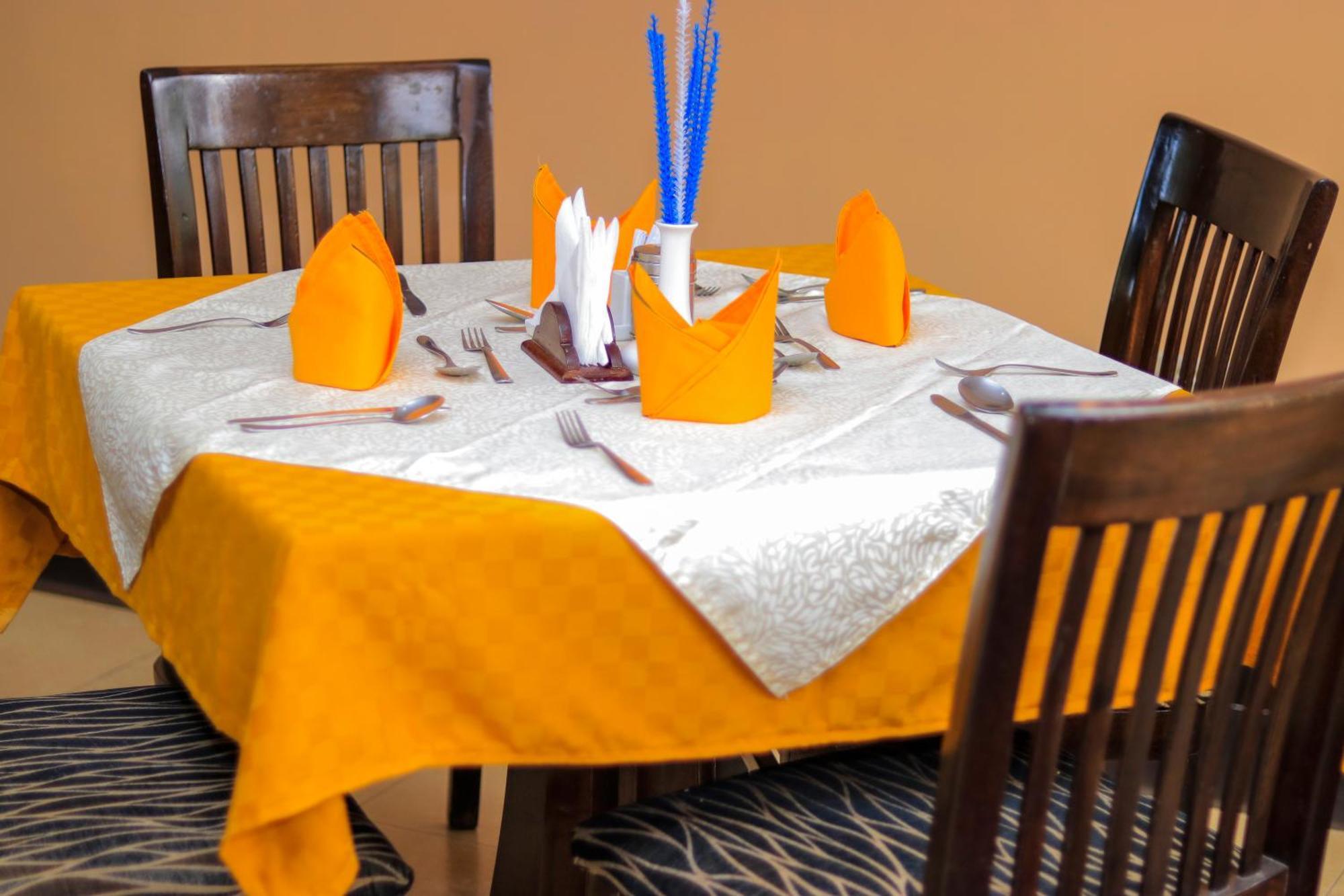נאיוואשה Chambai Hotel מראה חיצוני תמונה