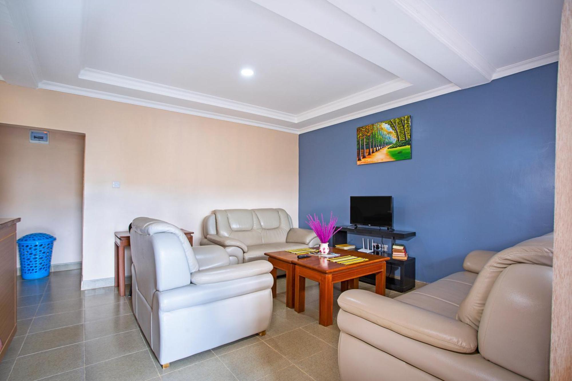 נאיוואשה Chambai Hotel מראה חיצוני תמונה