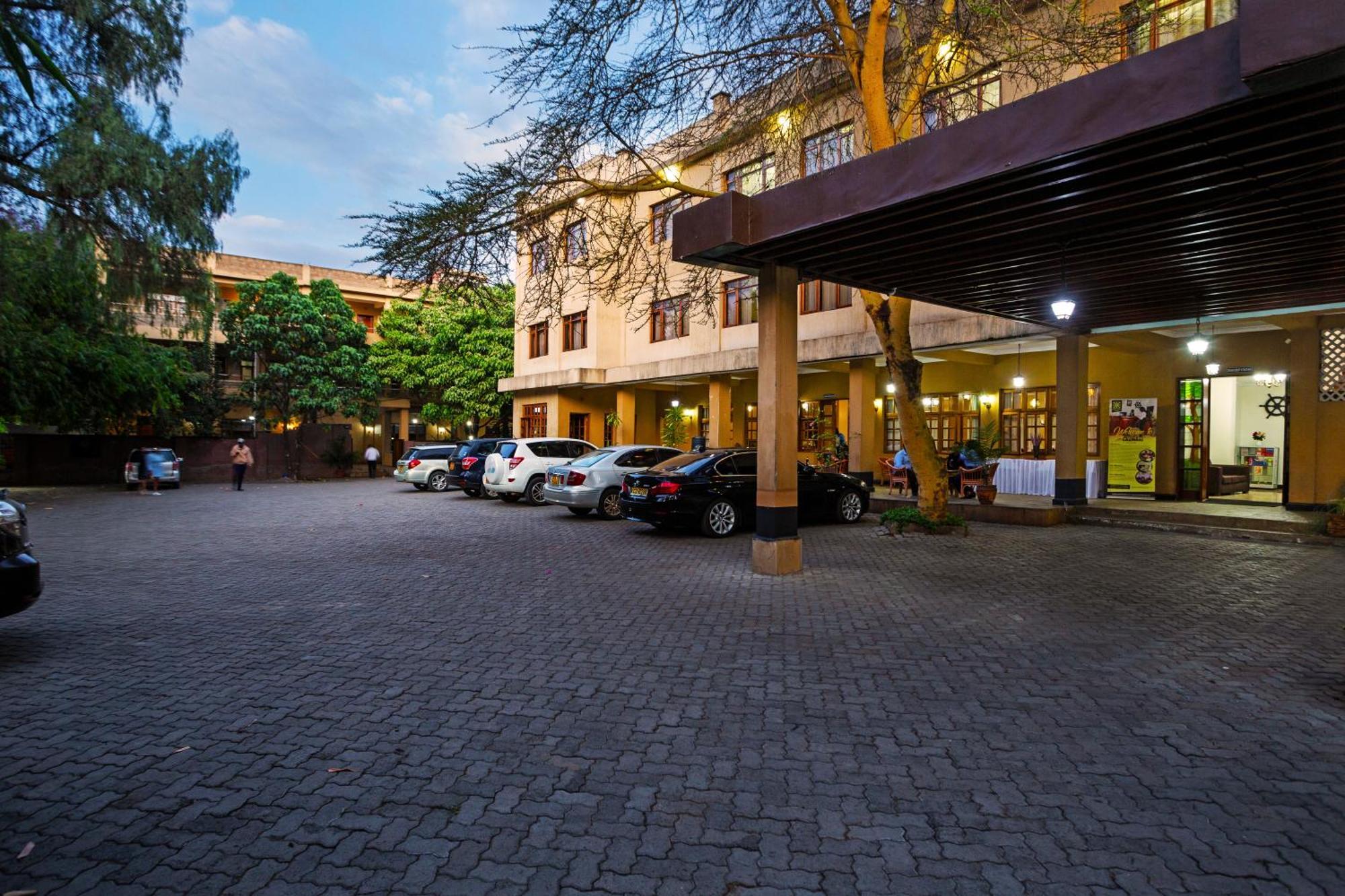 נאיוואשה Chambai Hotel מראה חיצוני תמונה