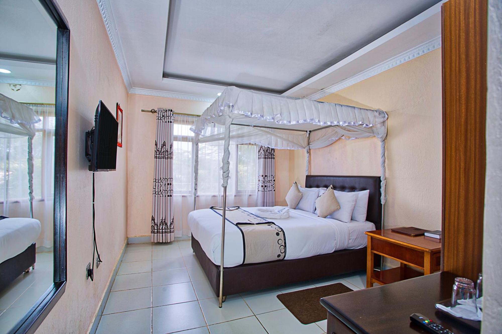 נאיוואשה Chambai Hotel מראה חיצוני תמונה