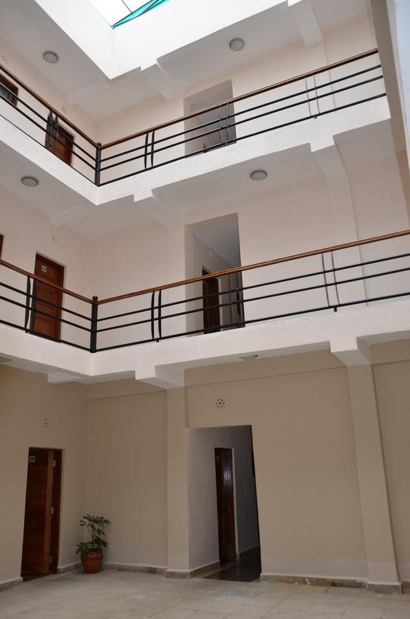 נאיוואשה Chambai Hotel מראה חיצוני תמונה