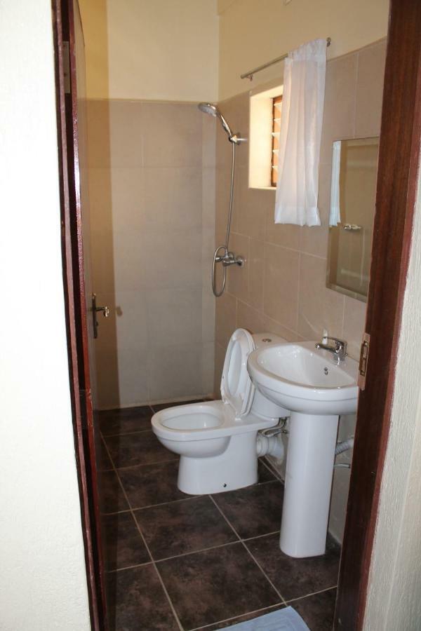 נאיוואשה Chambai Hotel מראה חיצוני תמונה